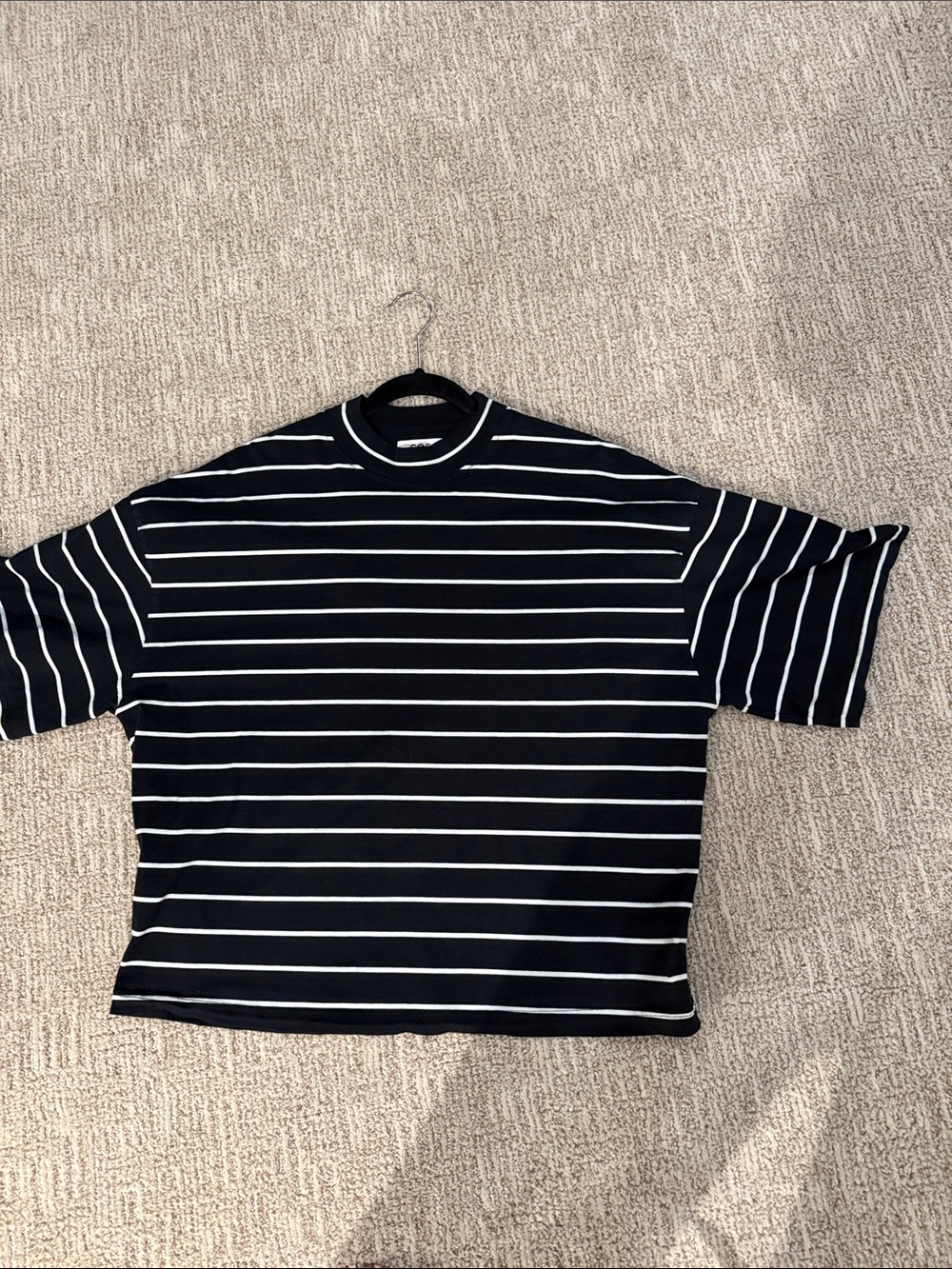 COS Boxy Tee with high neck - Picture 4 of 5
